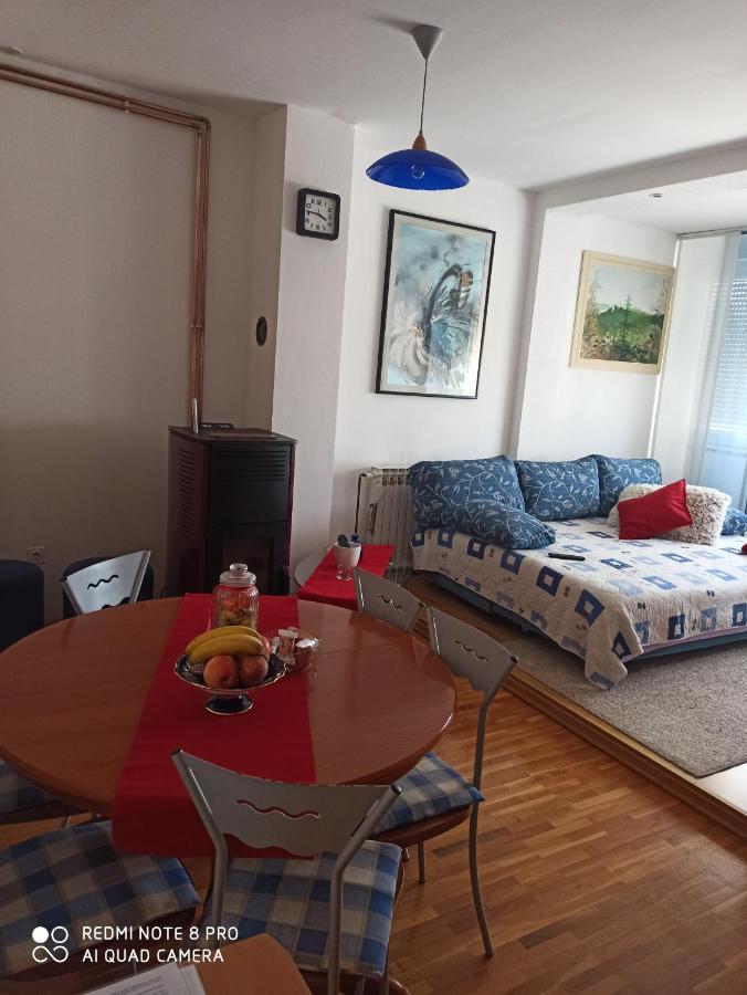 Happy Home Gospić Екстериор снимка