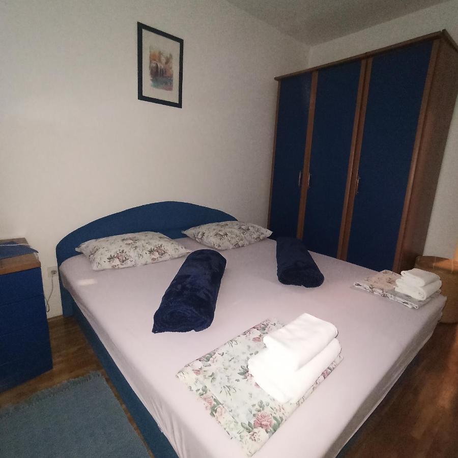 Happy Home Gospić Екстериор снимка